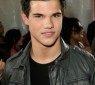 Taylor-Lautner-01