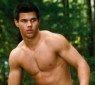 Taylor-Lautner-08