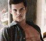 Taylor-Lautner-19