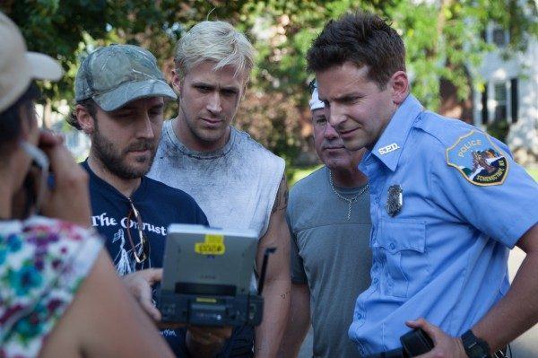 place-beyond-the-pines-set-photo-cianfrance-gosling-cooper-600x399