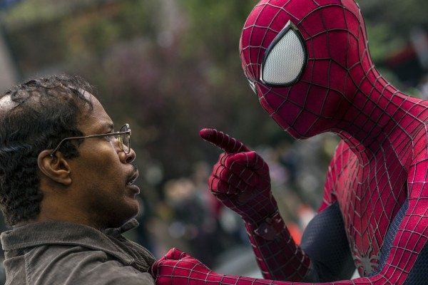 amazing-spider-man-2-jamie-foxx-andrew-garfield-hi-res-600x400