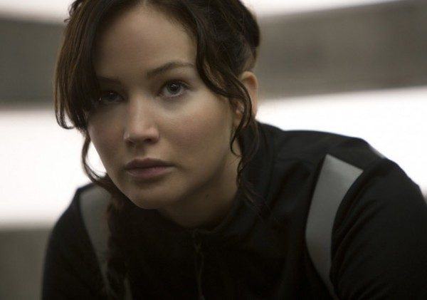hunger-games-catching-fire-jennifer-lawrence-600x421