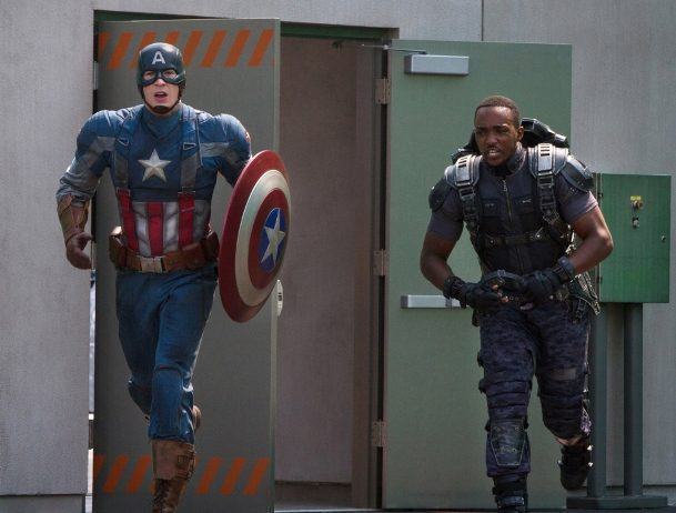 EXCLUSIVE*************** 2014 SPRING MOVIE SNEAKS FOR JANUARY 12, 2014. DO NOT USE PRIOR TO PUBLICATION.*********** Chris Evans stars as Captain America/Steve Rogers and Anthony Mackie as Falcon/Sam Wilson in the movie CAPTAIN AMERICA: THE WINTER SOLIDER. Photo Credit: Zade Rosenthal ©Marvel 2014