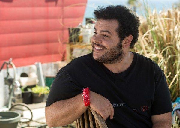 wish-i-was-here-josh-gad-600x427