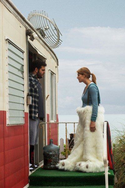 wish-i-was-here-josh-gad-ashley-greene-400x600