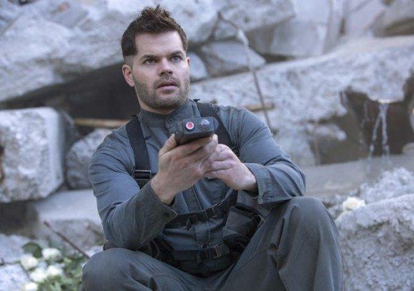 the-hunger-games-mockingjay-part-1-wes-chatham-600x421