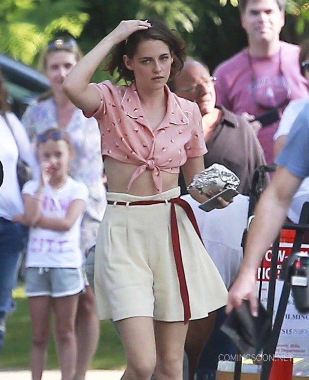 51829994 Stars are spotted filming scenes for an Untitled Woody Allen Project in Beverly Hills, California on August 21, 2015. This is the first time Allen has filmed a movie in Los Angeles since 1977's 'Annie Hall.' Stars are spotted filming scenes for an Untitled Woody Allen Project in Beverly Hills, California on August 21, 2015. This is the first time Allen has filmed a movie in Los Angeles since 1977's 'Annie Hall.' Pictured: Kristen Stewart FameFlynet, Inc - Beverly Hills, CA, USA - +1 (818) 307-4813