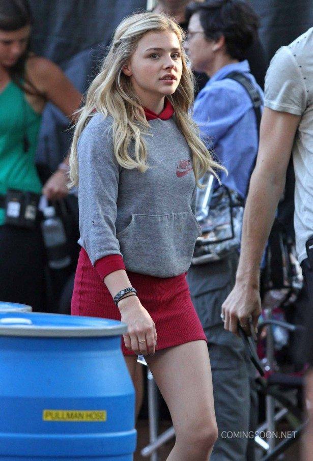 51852850 Actress Chloe Grace Moretz filming scenes on the set of 'Neighbors 2' in Atlanta, Georgia on September 17, 2015. FameFlynet, Inc - Beverly Hills, CA, USA - +1 (818) 307-4813