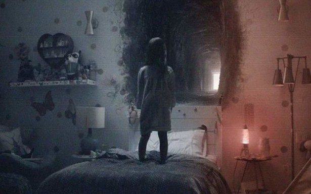 paranormal-activity-ghost-dimension_1506230918_f-790x494