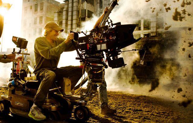 Michael Bay confirma que será o diretor de Transformers 5