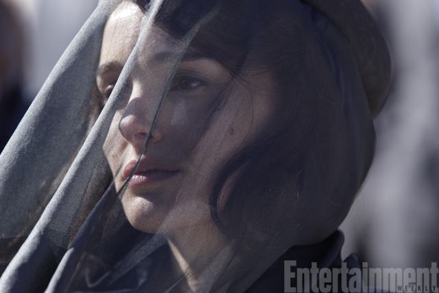 Natalie Portman como Jacqueline Kennedy em nova foto da cinebiografia Jackie
