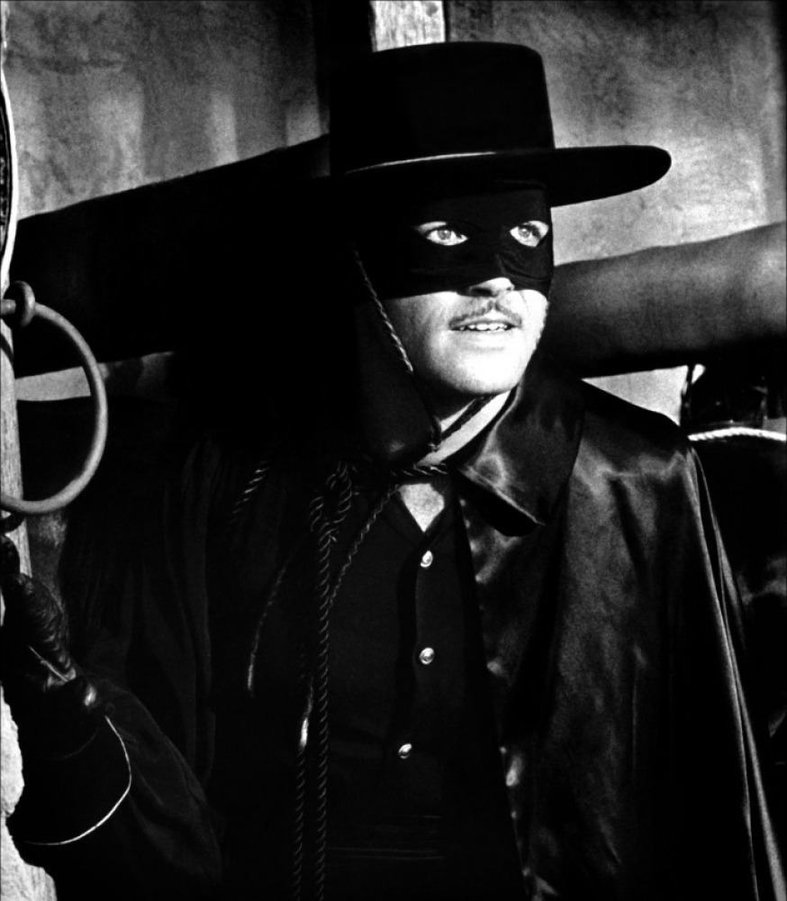 Gael Garcia Bernal é o novo Zorro nos cinemas