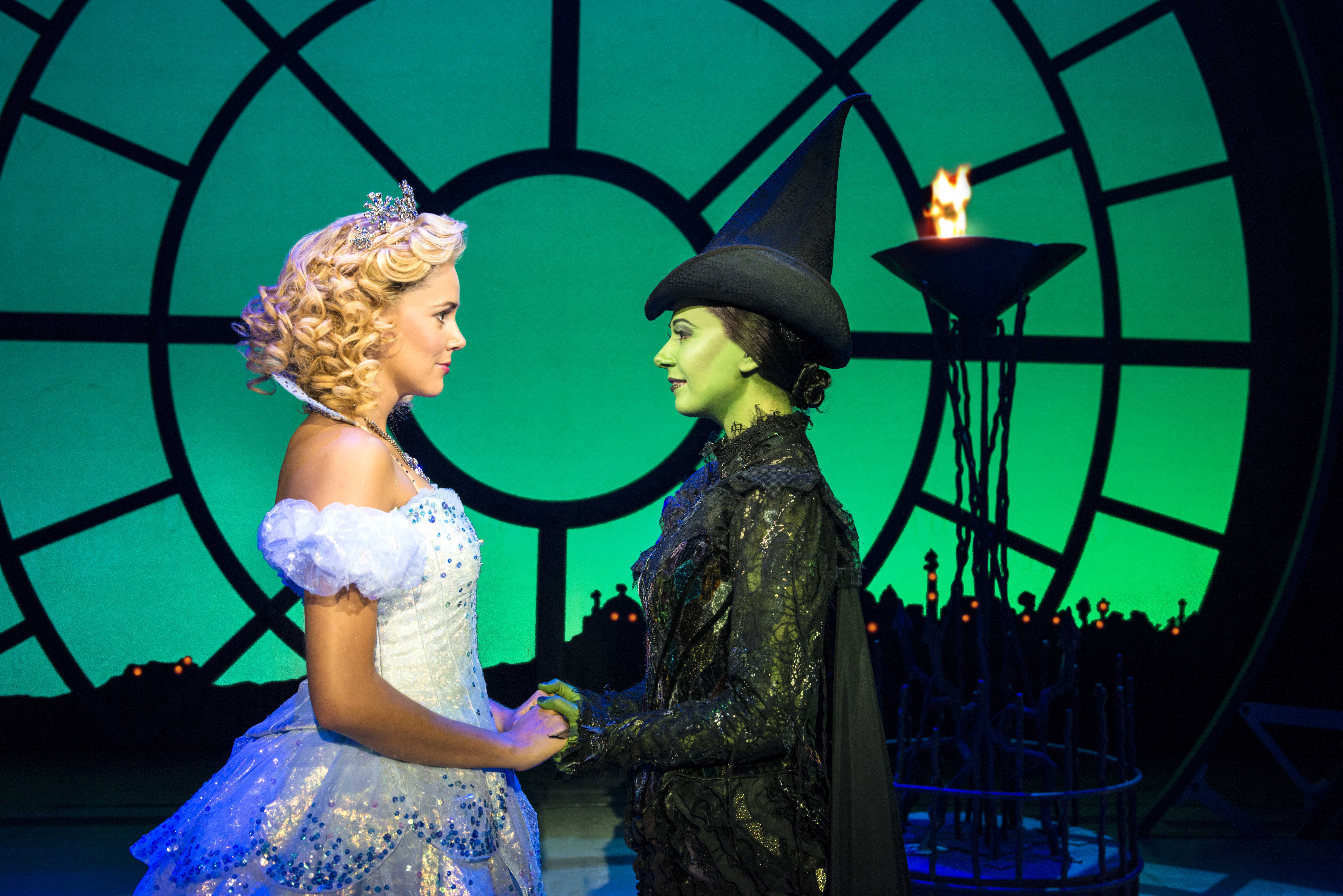 Wicked_UK_Tour_Emily_Tierney_and_Ashleigh_Gray_Photo_Matt_Crockett_0766