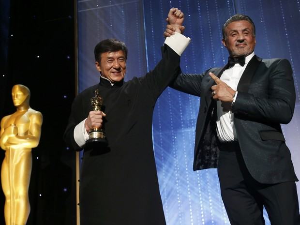 Jackie Chan recebe Oscar honorário da Academia