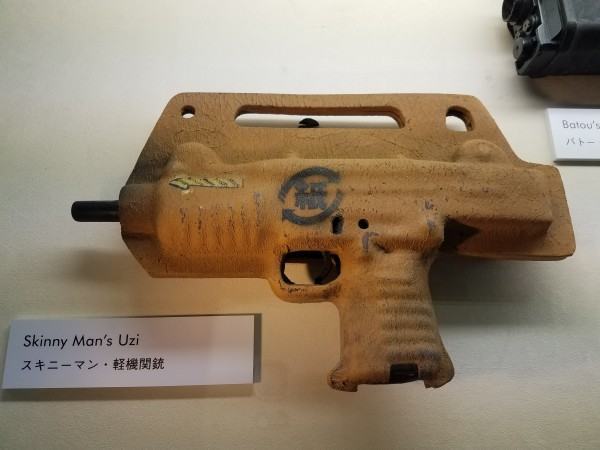 20161114-ghost-in-the-shell-skinny-mans-uzi-prop-600x450-copia