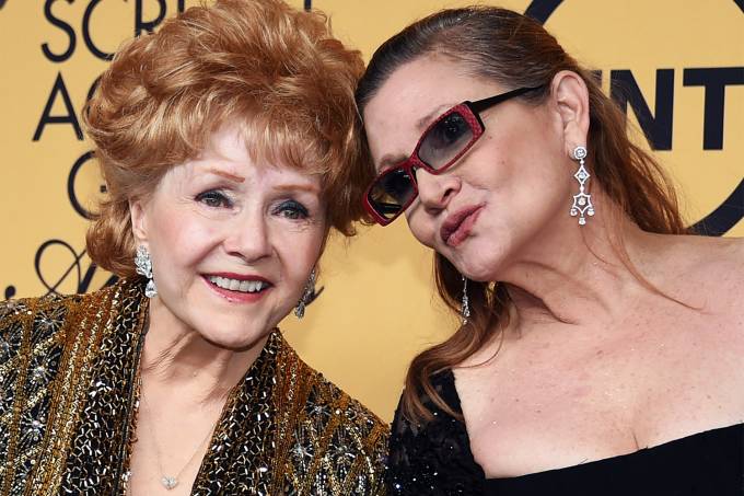 Morre Debbie Reynolds, atriz e mãe de Carrie Fisher