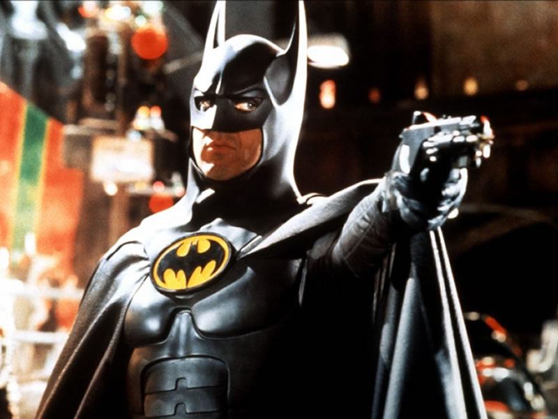 Michael Keaton sobre não ter atuado em Batman Eternamente: “Foi uma porcaria”