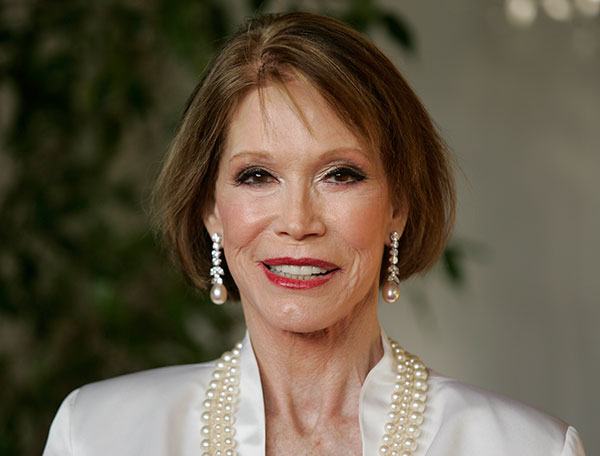 Mary Tyler Moore falece aos 80 anos
