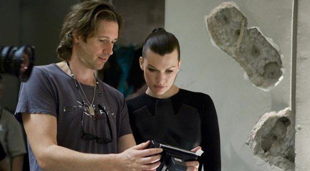 Resident Evil 6 | Paul W.S. Anderson e Milla Jovovich falam sobre o filme