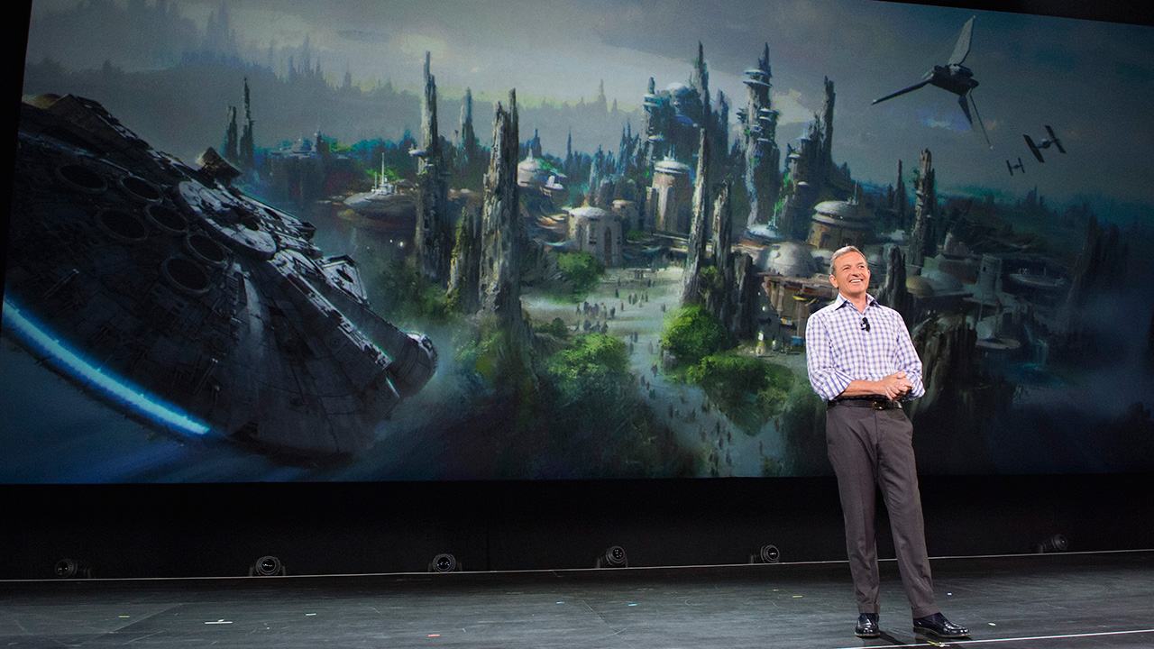 Nova área temática de Star Wars chega aos parques da Disney em 2019