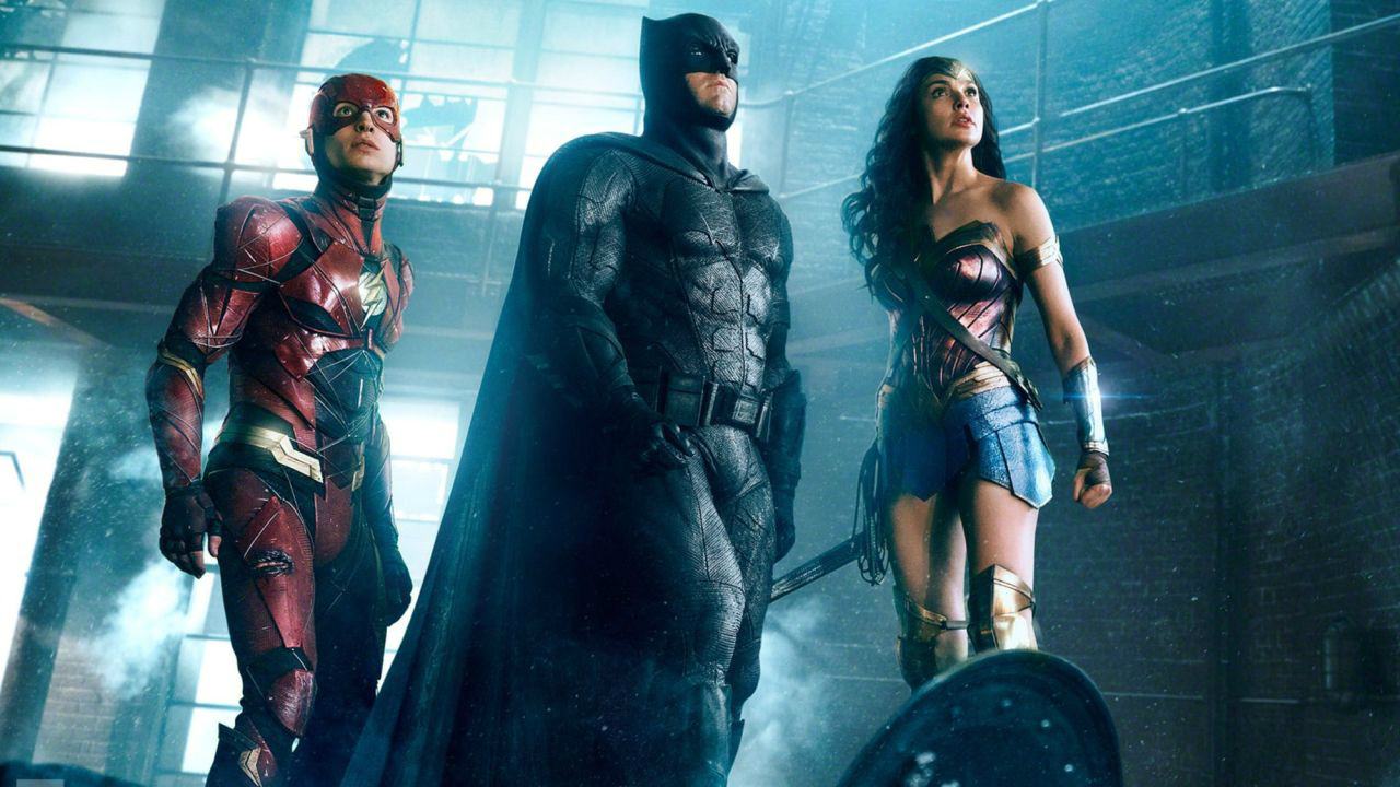 Liga da Justiça terá visual sombrio como o de Batman vs Superman