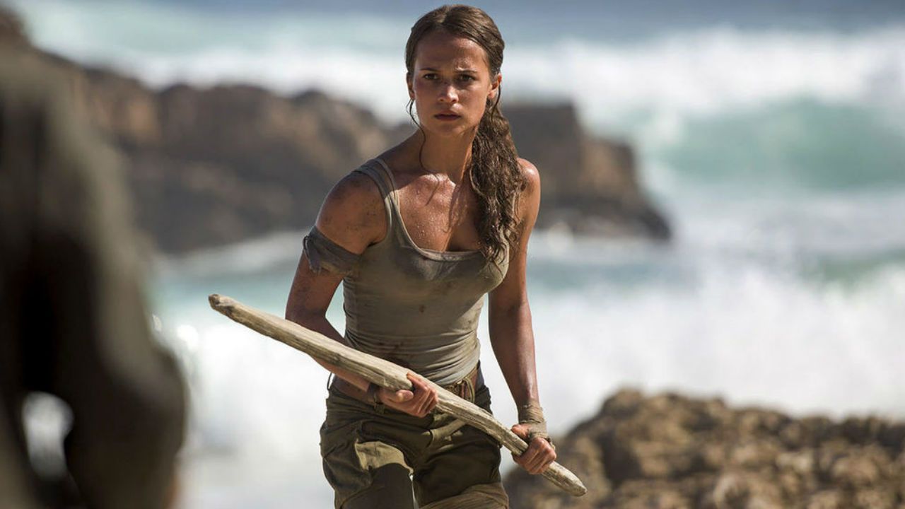 Tomb Raider | Lara Croft aparece em perigo na nova foto do filme