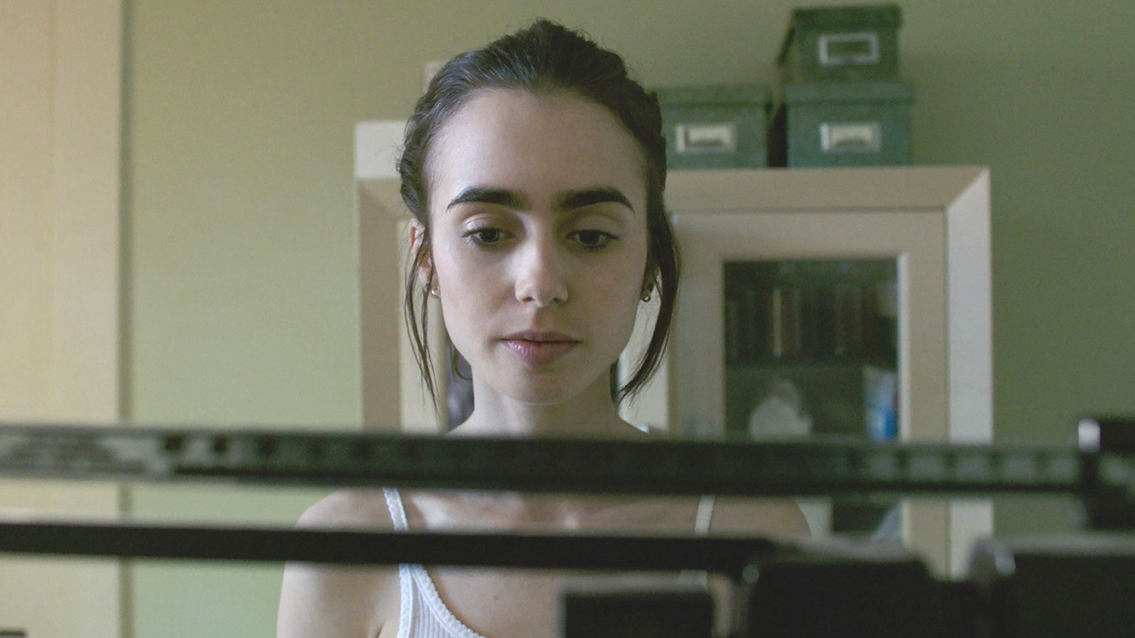 To The Bone | Lily Collins luta contra anorexia no trailer do novo drama da Netflix