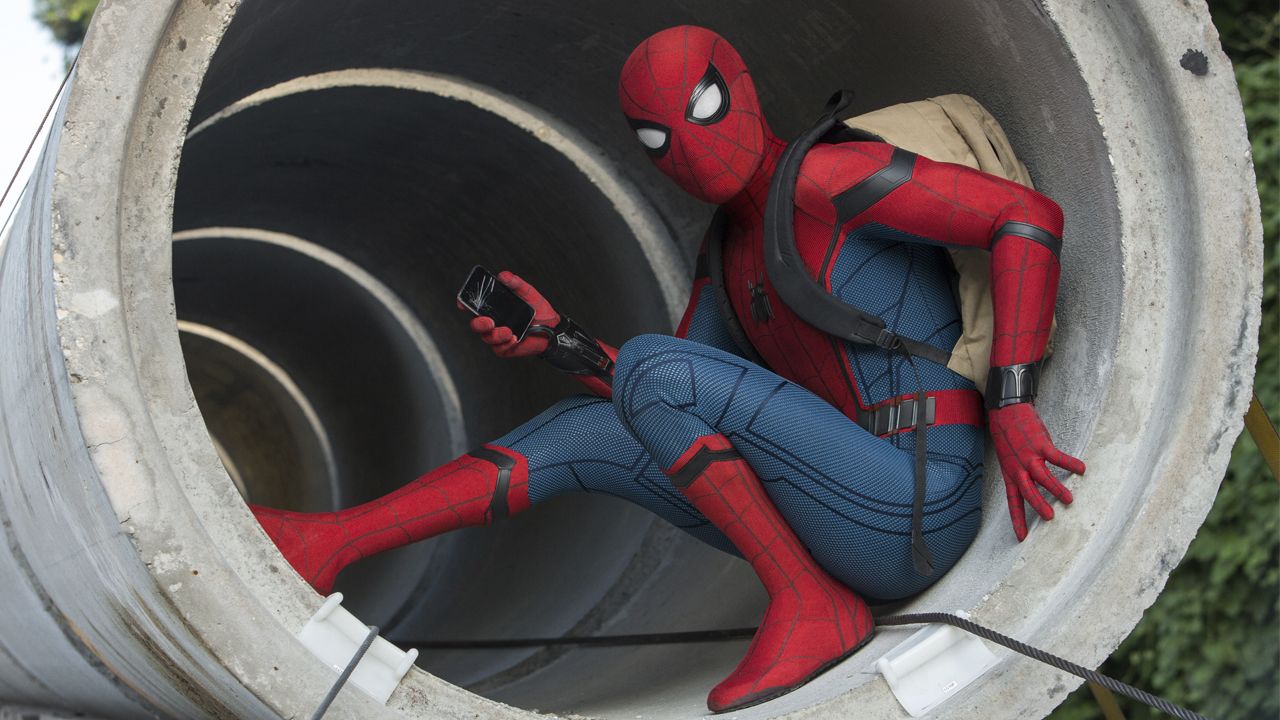 Homem-Aranha: Longe de Casa | Tom Holland dá recado para os fãs direto do set de filmagens