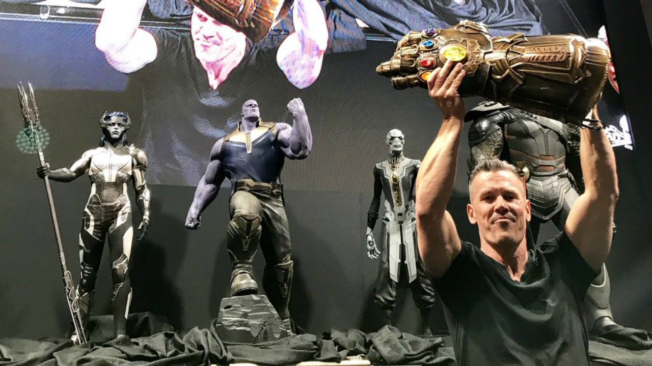 Vingadores: Guerra Infinita | Josh Brolin aparece com a Manopla do Infinito e a Ordem Negra de Thanos