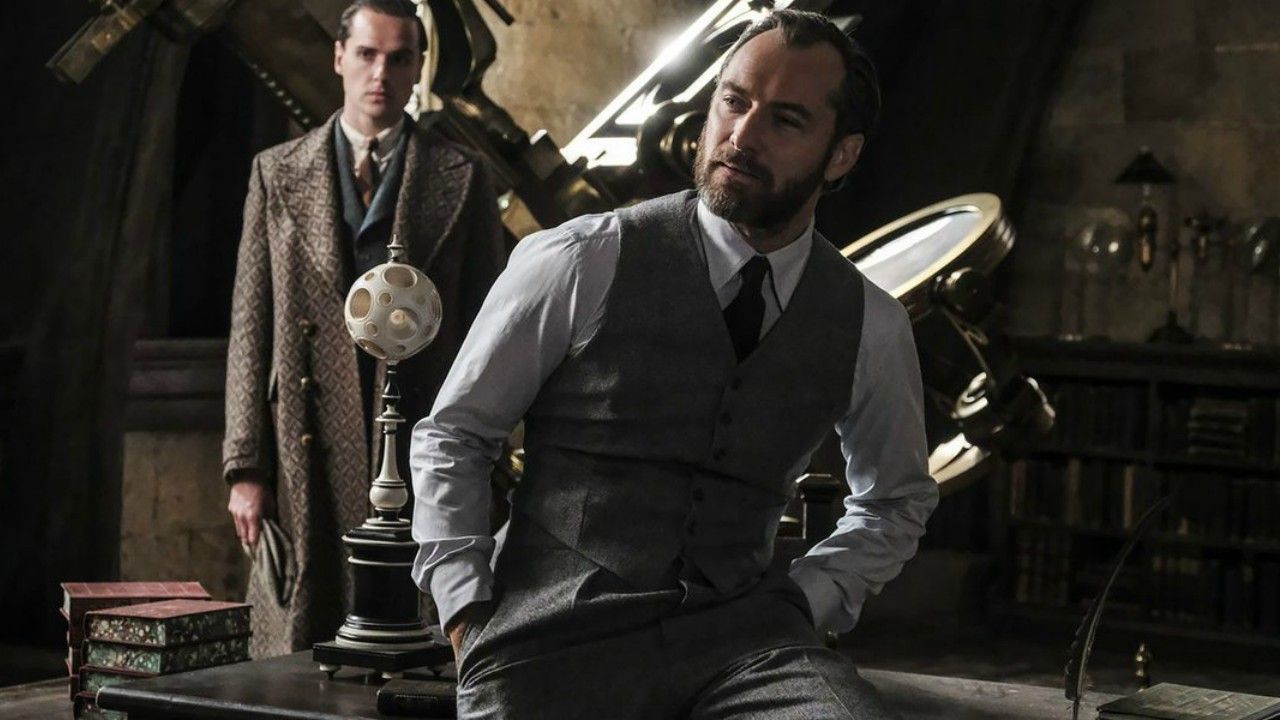 Animais Fantásticos: Os Crimes de Grindelwald | Jude Law buscou ajuda de J.K. Rowling para viver jovem Dumbledore