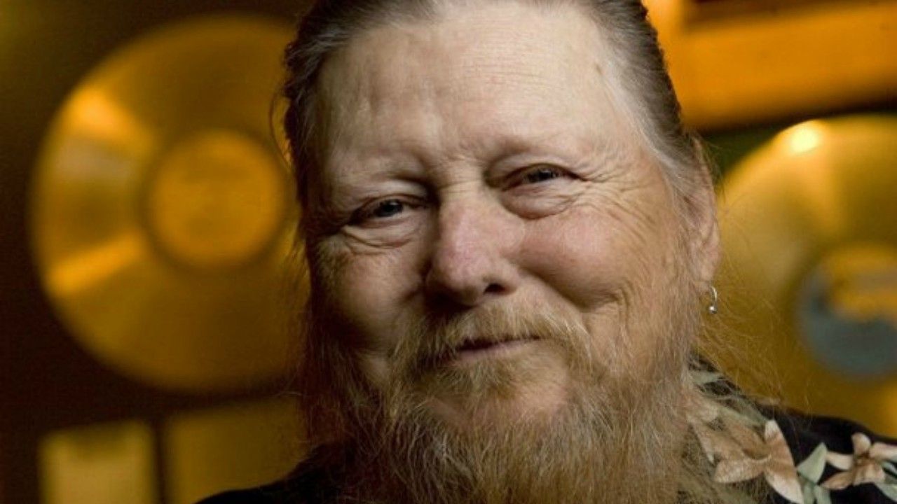 Ator Mickey Jones falece aos 76 anos