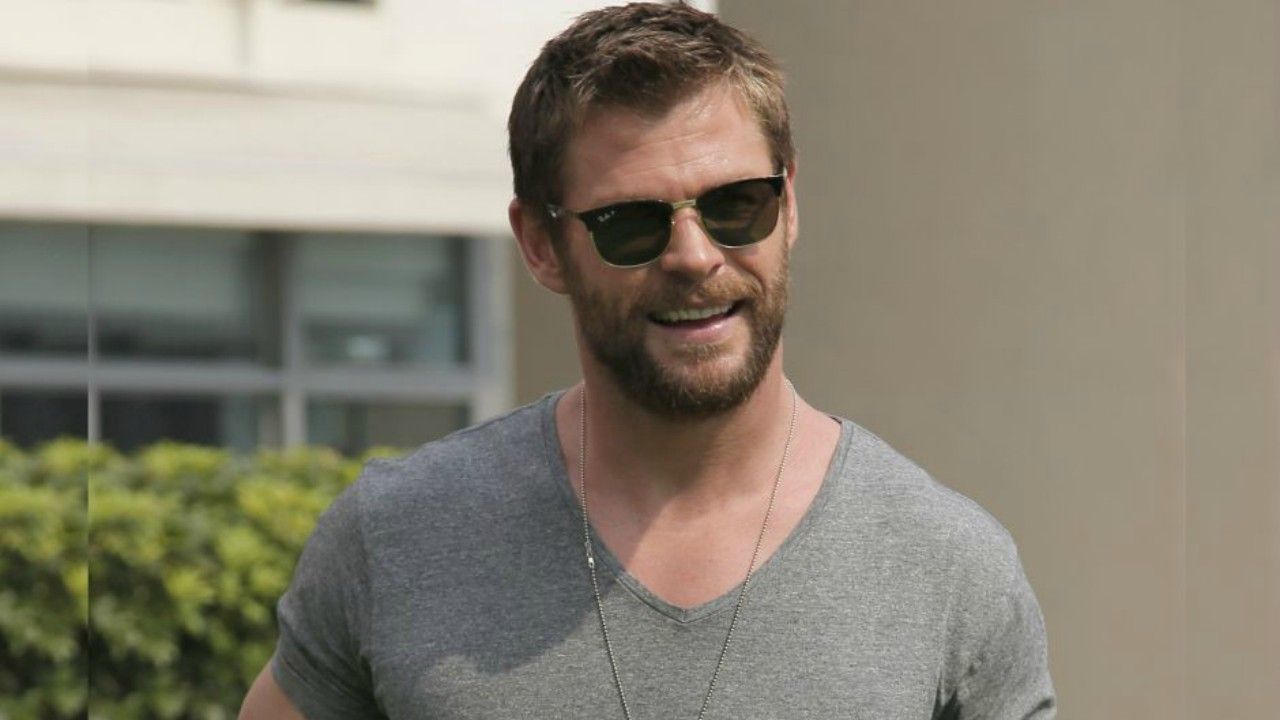 Chris Hemsworth está em negociações para integrar novo filme da franquia Homens de Preto
