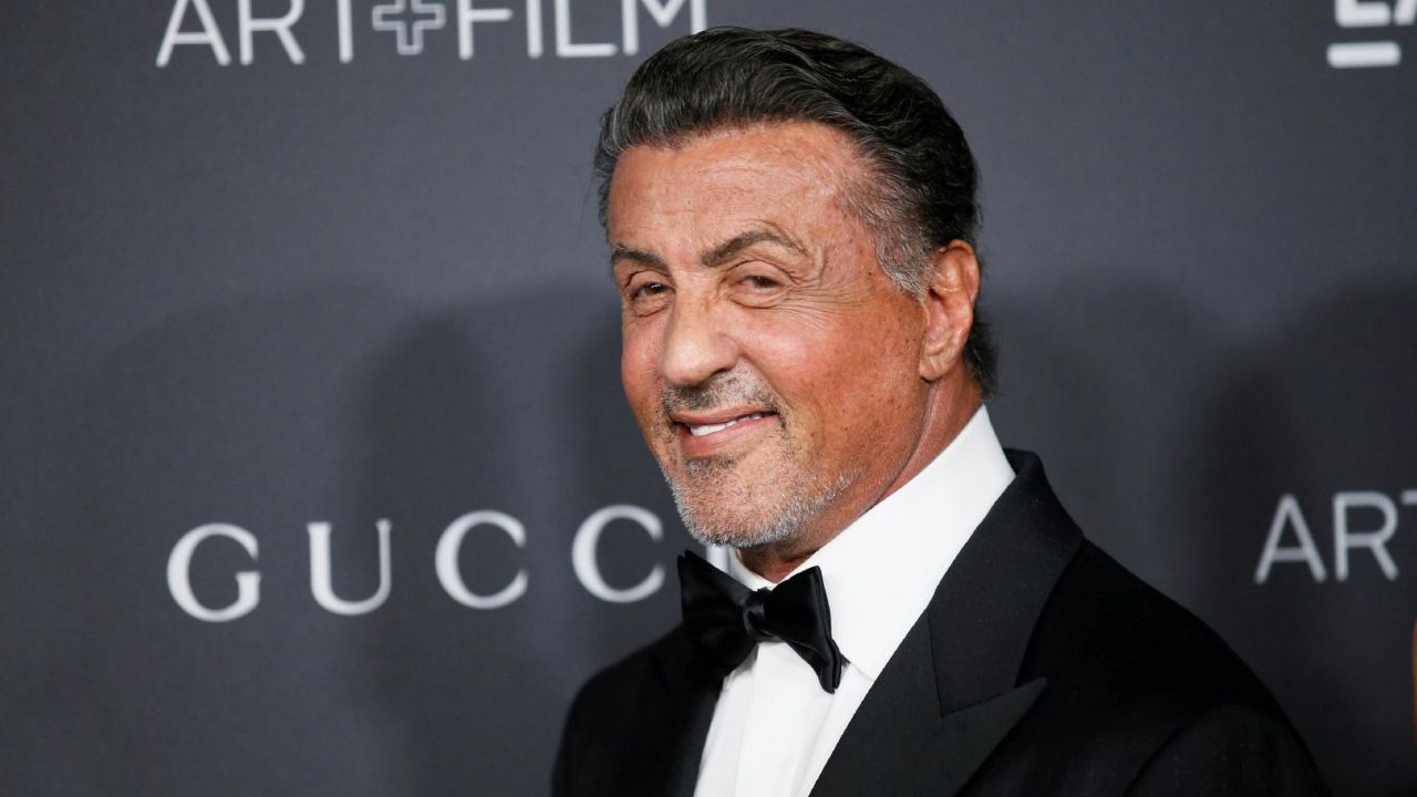 Sylvester Stallone irá produzir e estrelar filme sobre super-herói Samaritano