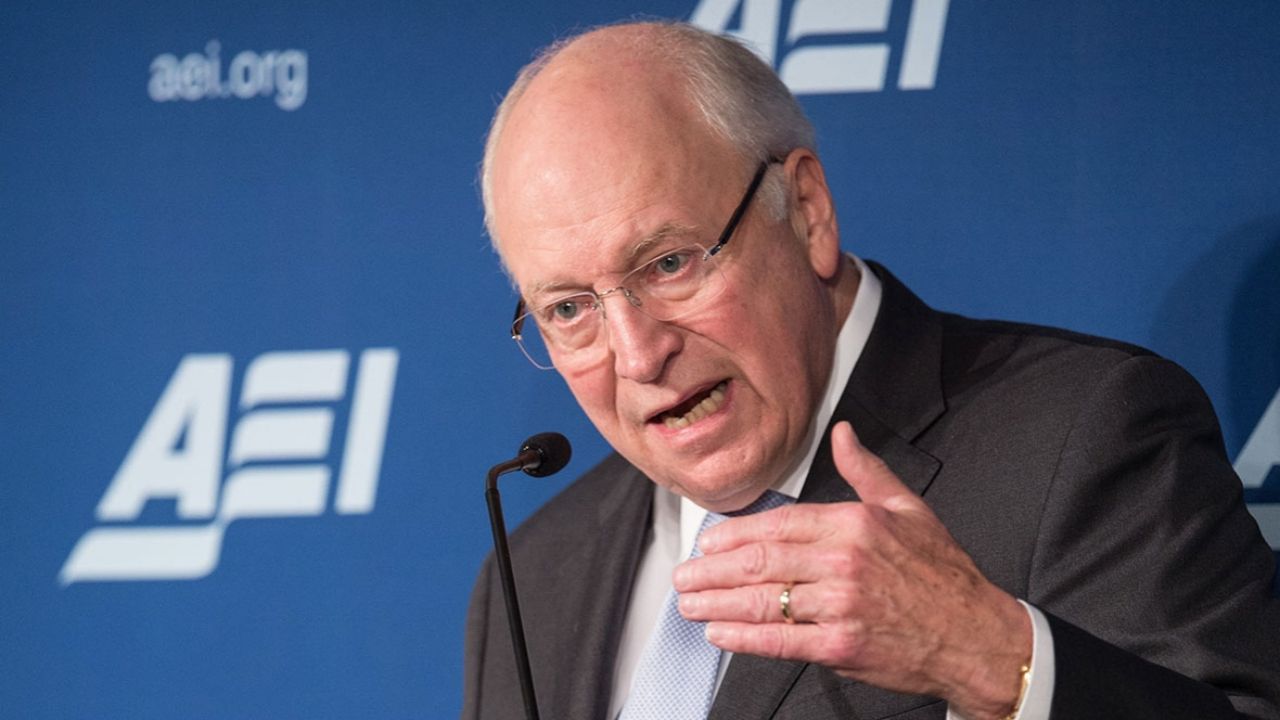 Vice | Filme sobre Dick Cheney, vice-presidente americano, tem data de estreia adiada