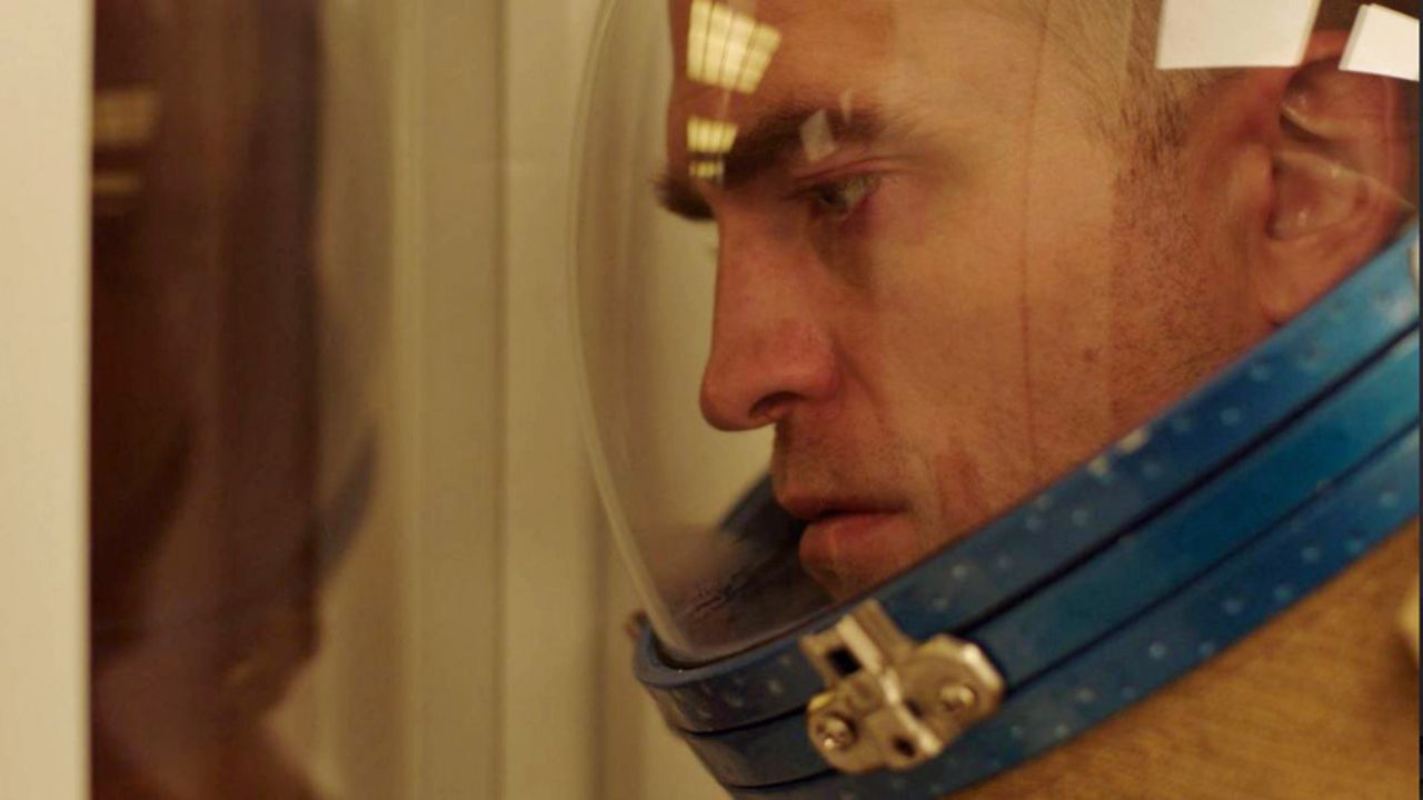 High Life | Ficção científica com Robert Pattinson e Juliette Binoche ganha primeiro teaser e pôster