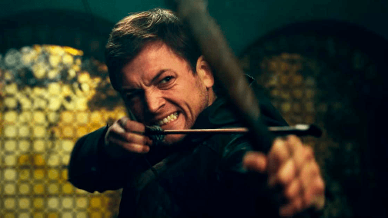 Robin Hood – A Origem | Vídeo dos bastidores mostra treinamento de Taron Egerton para o papel principal