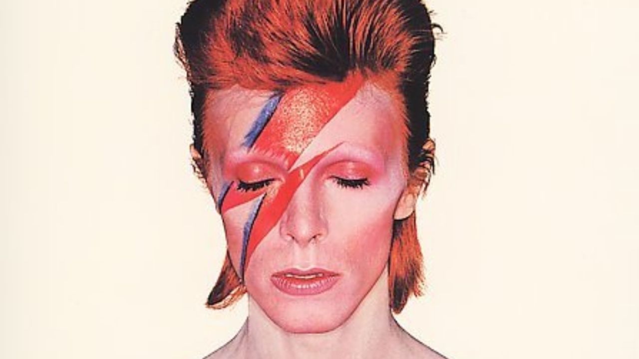 Stardust | Duncan Jones diz que filme não tem o direito de uso das músicas de David Bowie e nem a aprovação da família