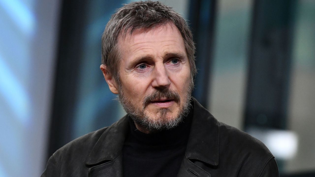 Liam Neeson admite que passou “uma semana caçando homem negro” após estupro de amiga