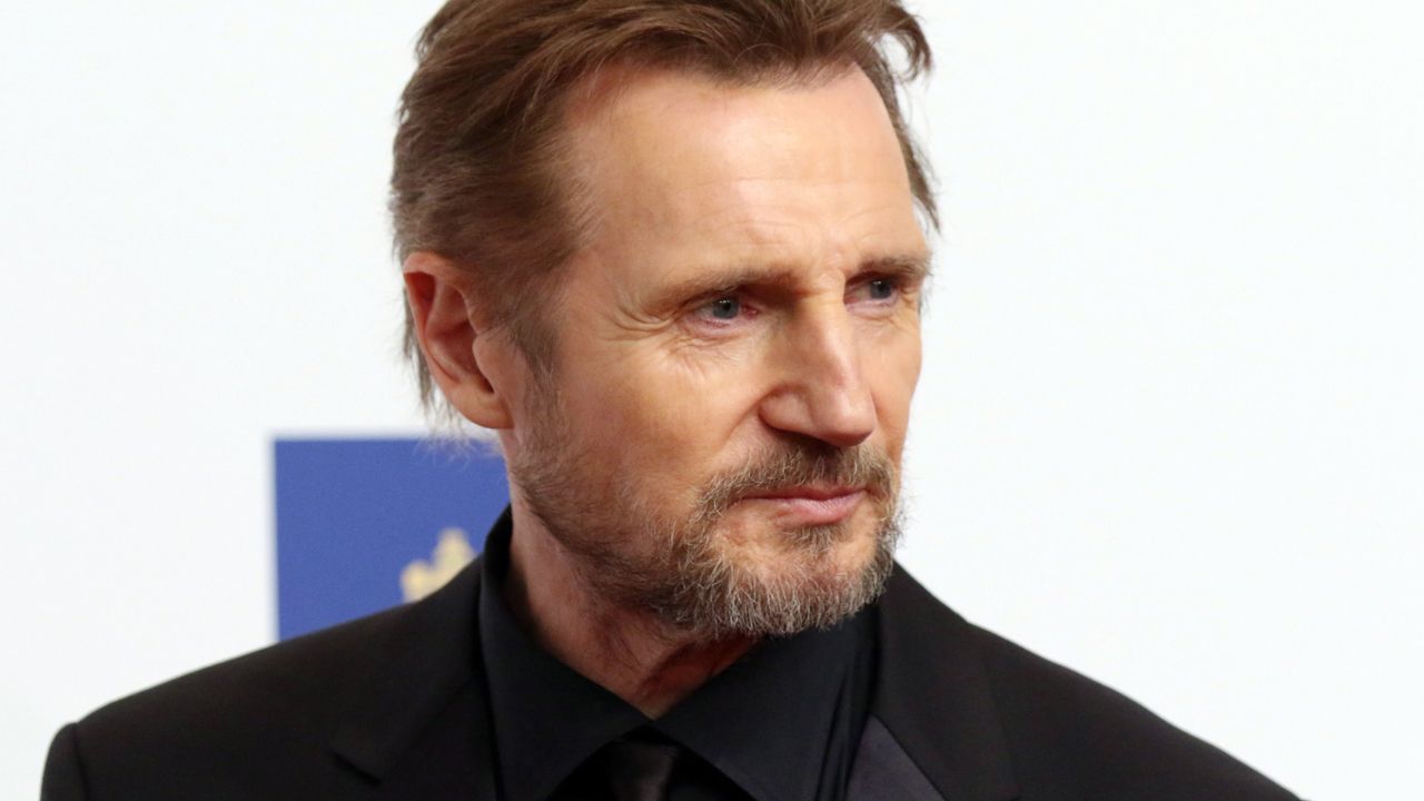 Liam Neeson comenta sua recente declaração polêmica e afirma: “Eu não sou racista”