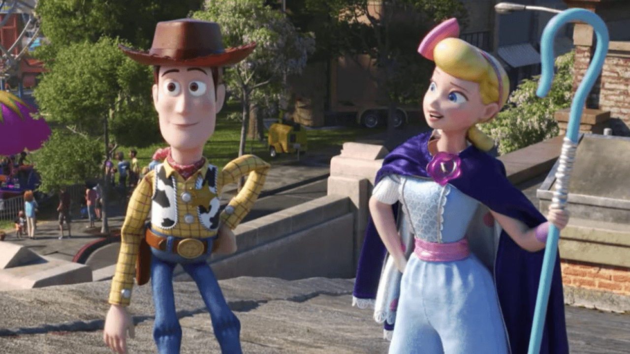Toy Story 4 | Brinquedos se mobilizam para resgate em novo clipe