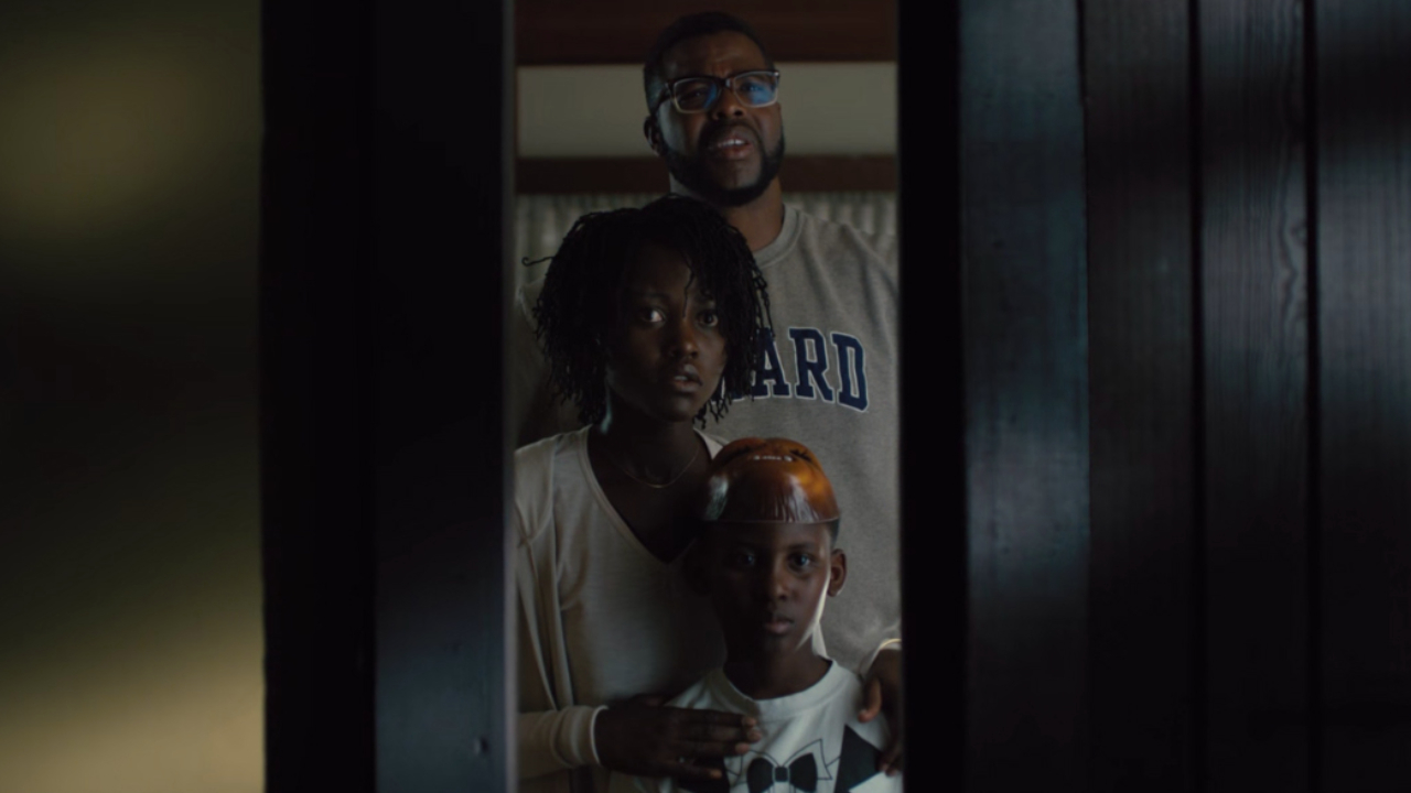 Nós | Winston Duke recua e Lupita Nyong’o expressa seus medos nos novos clipes do filme