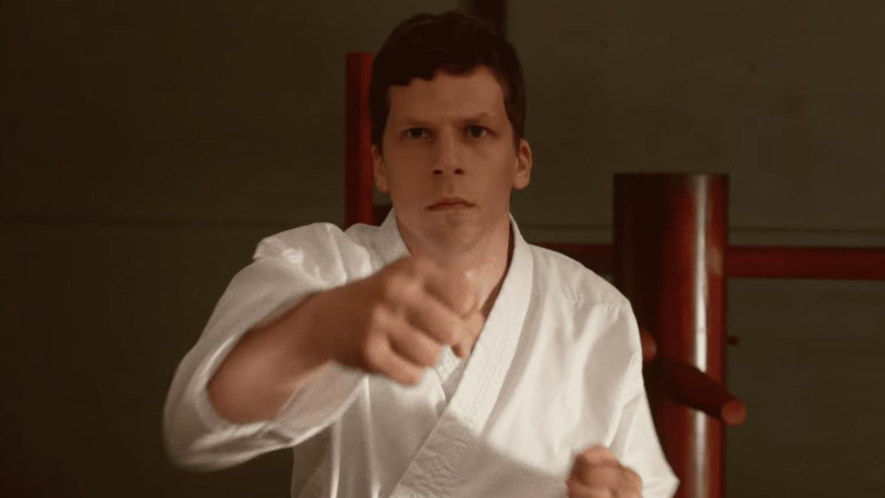 The Art of Self Defense | Comédia protagonizada por Jesse Eisenberg ganha novo trailer
