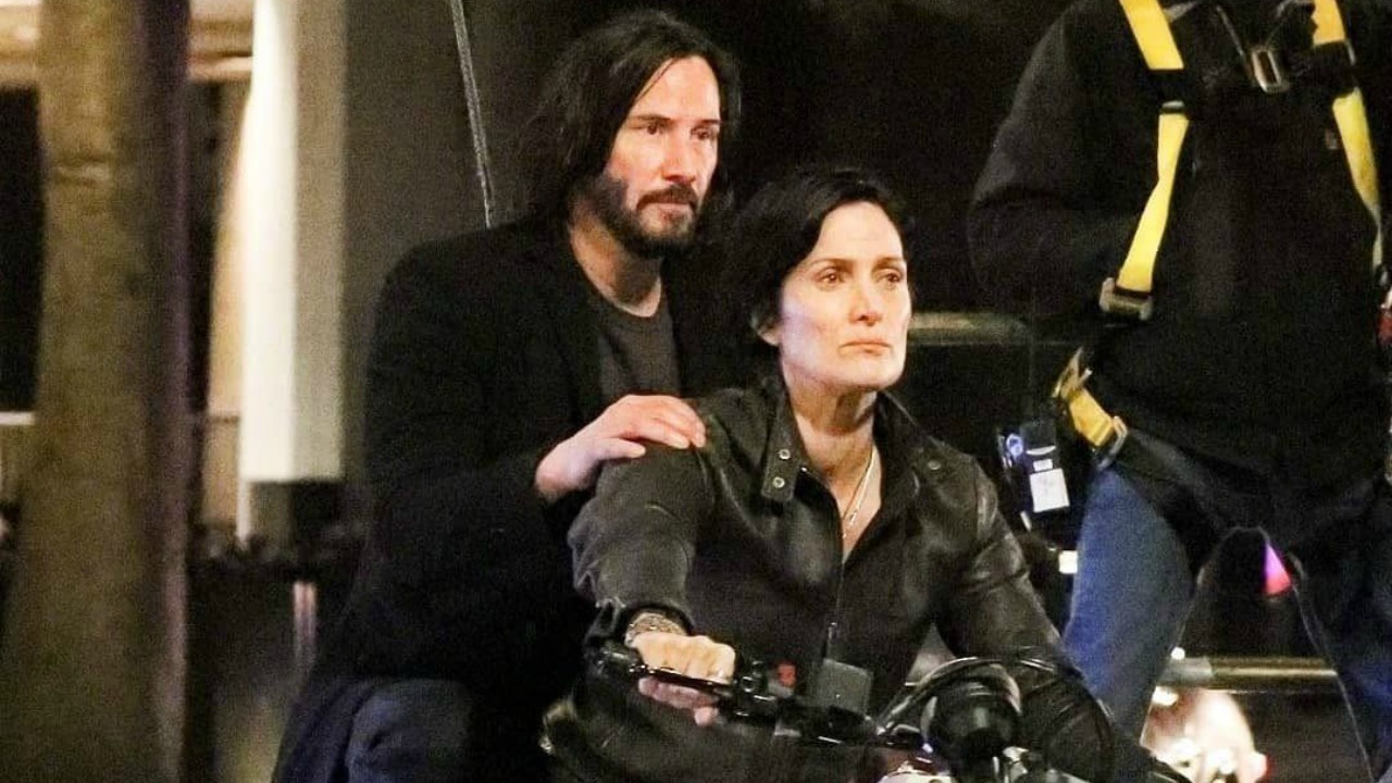 Matrix 4 | Novas imagens de bastidores trazem Keanu Reeves e Carrie-Anne Moss em ação