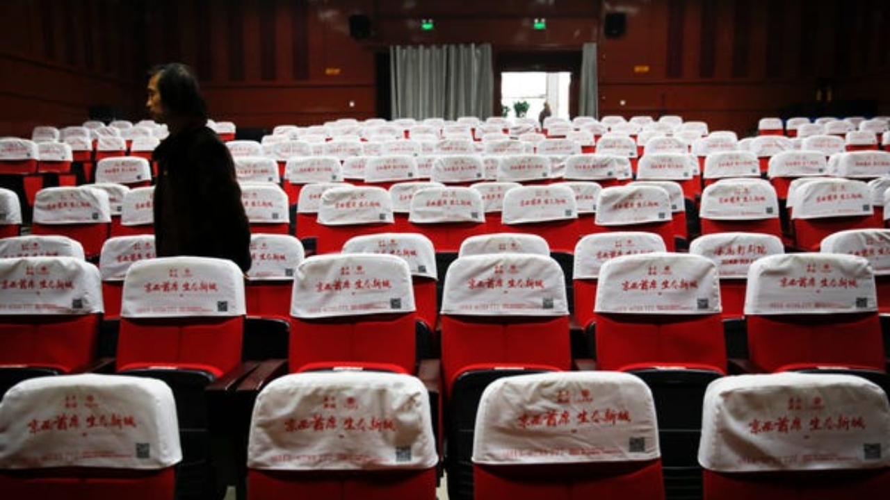 China reabre mais de 500 cinemas ao passo que coronavírus retrocede no país