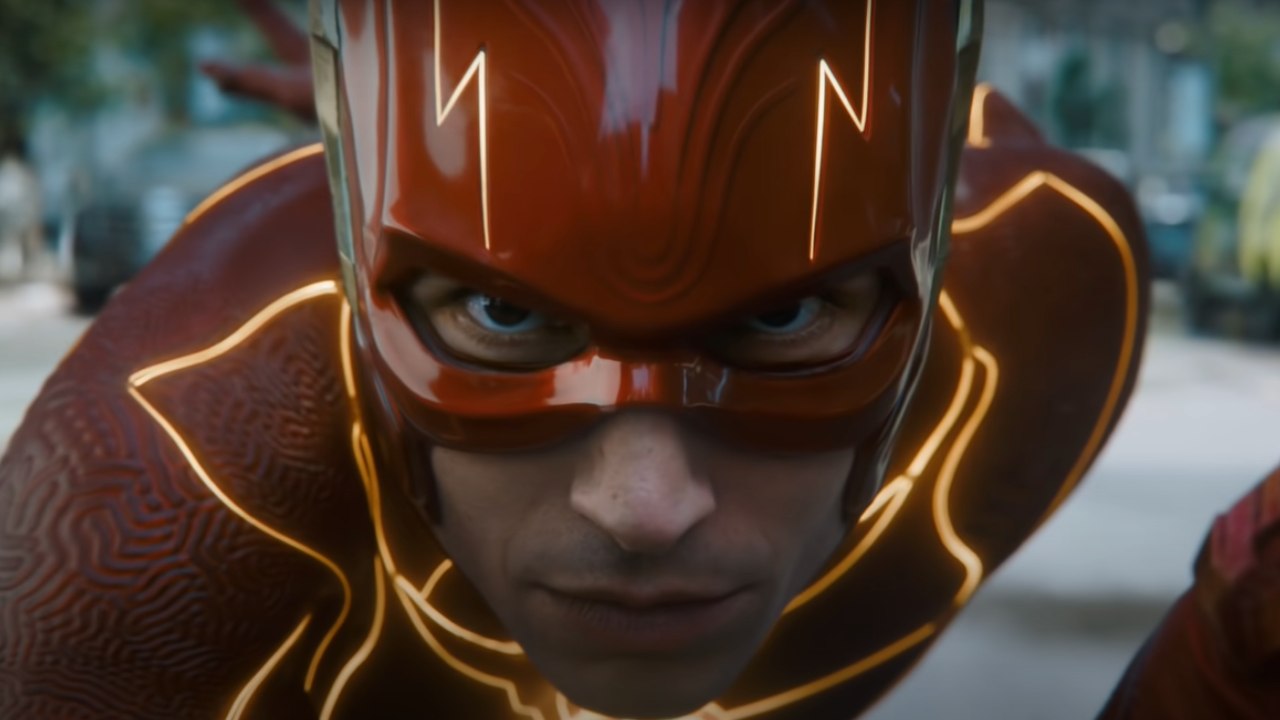 Ezra Miller se reúne com executivos da Warner para falar sobre The Flash e seu futuro na DC