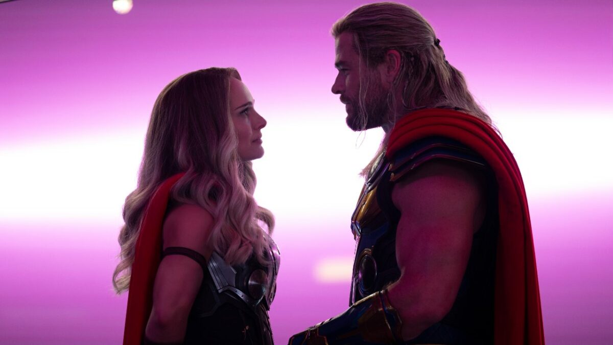 Thor: Ragnarok  Diretor pretende usar talento cômico de Chris Hemsworth -  Cinema com Rapadura