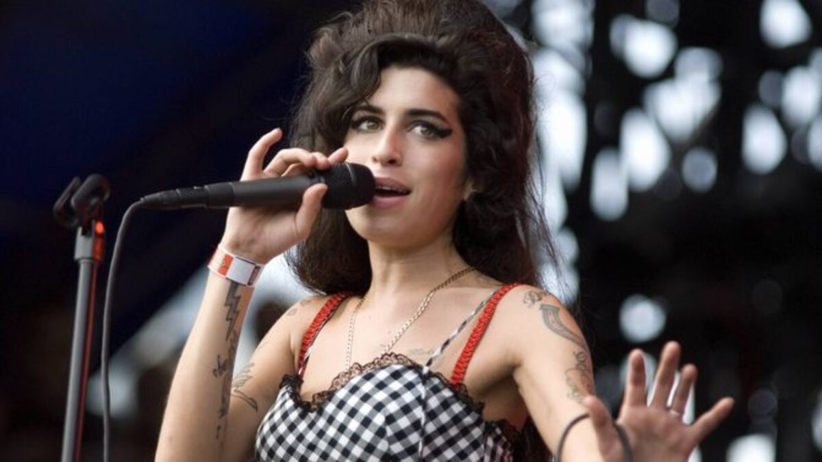 Amy Winehouse irá ganhar cinebiografia dirigida por Sam TaylorJohnson