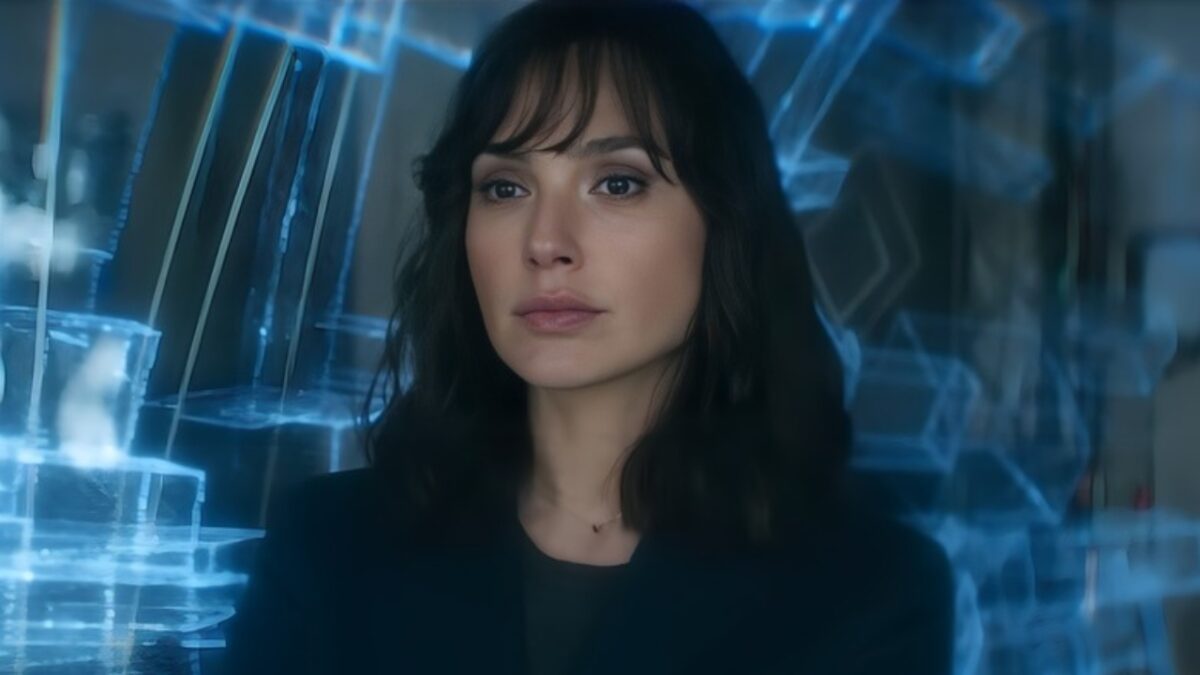 Agente Stone Gal Gadot precisa salvar o mundo no trailer de seu novo