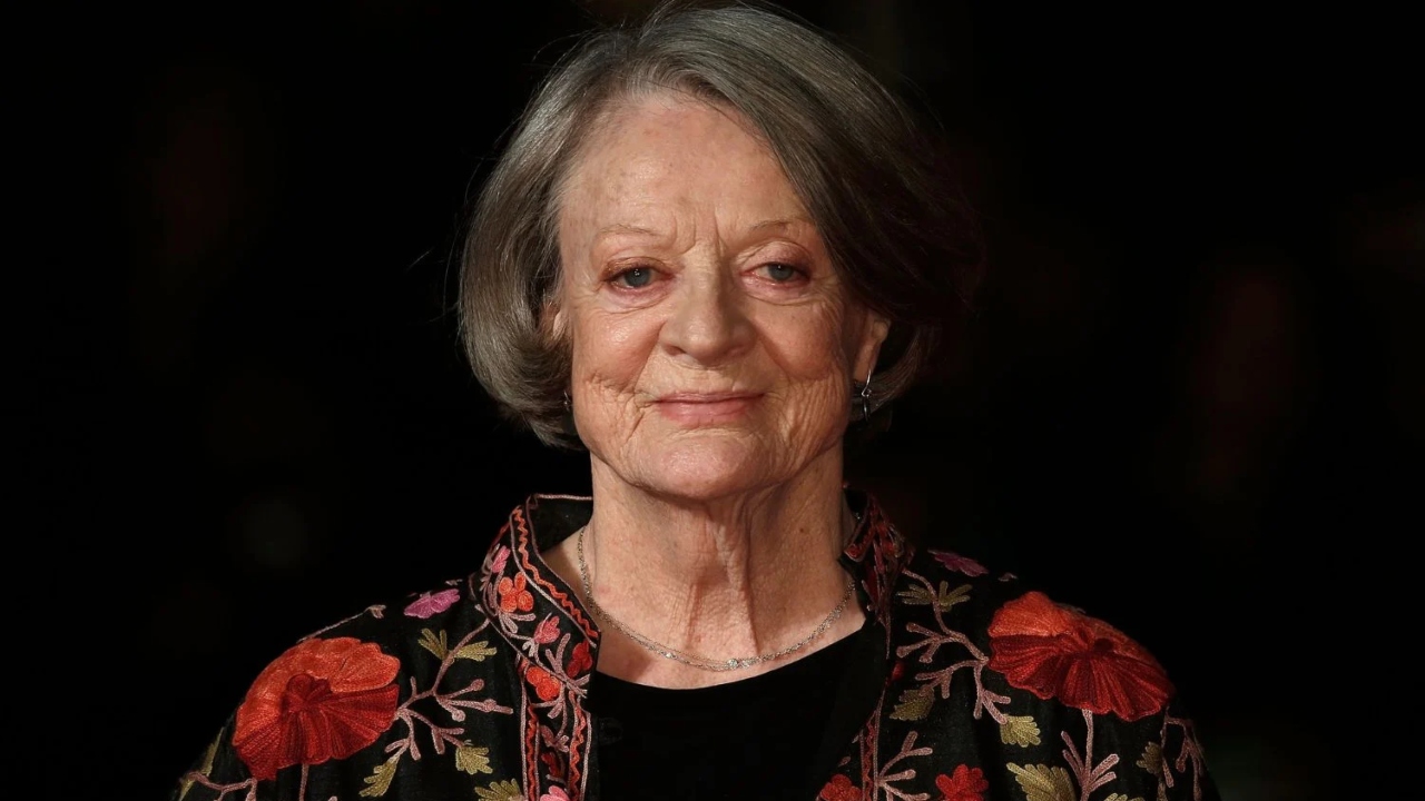 Maggie Smith, a Professora McGonagall de Harry Potter e vencedora de dois Oscars, morre aos 89 anos