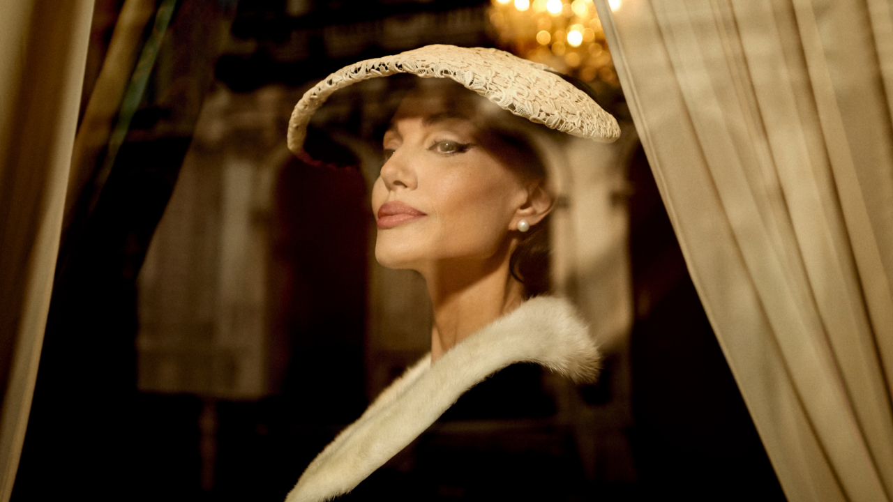 Maria Callas | Angelina Jolie interpreta maior cantora de ópera de todos os tempos em trailer nacional; assista